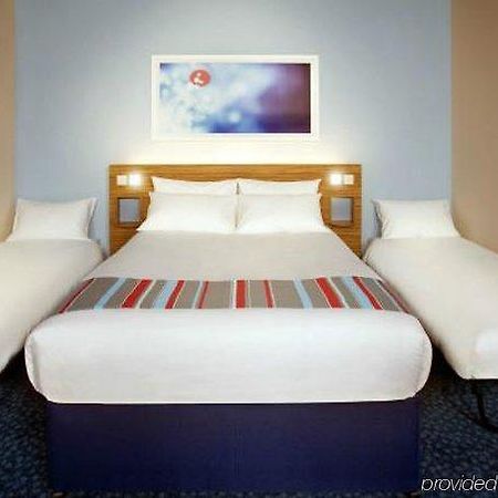 Travelodge Cameron Toll Hotel EDI Exterior photo