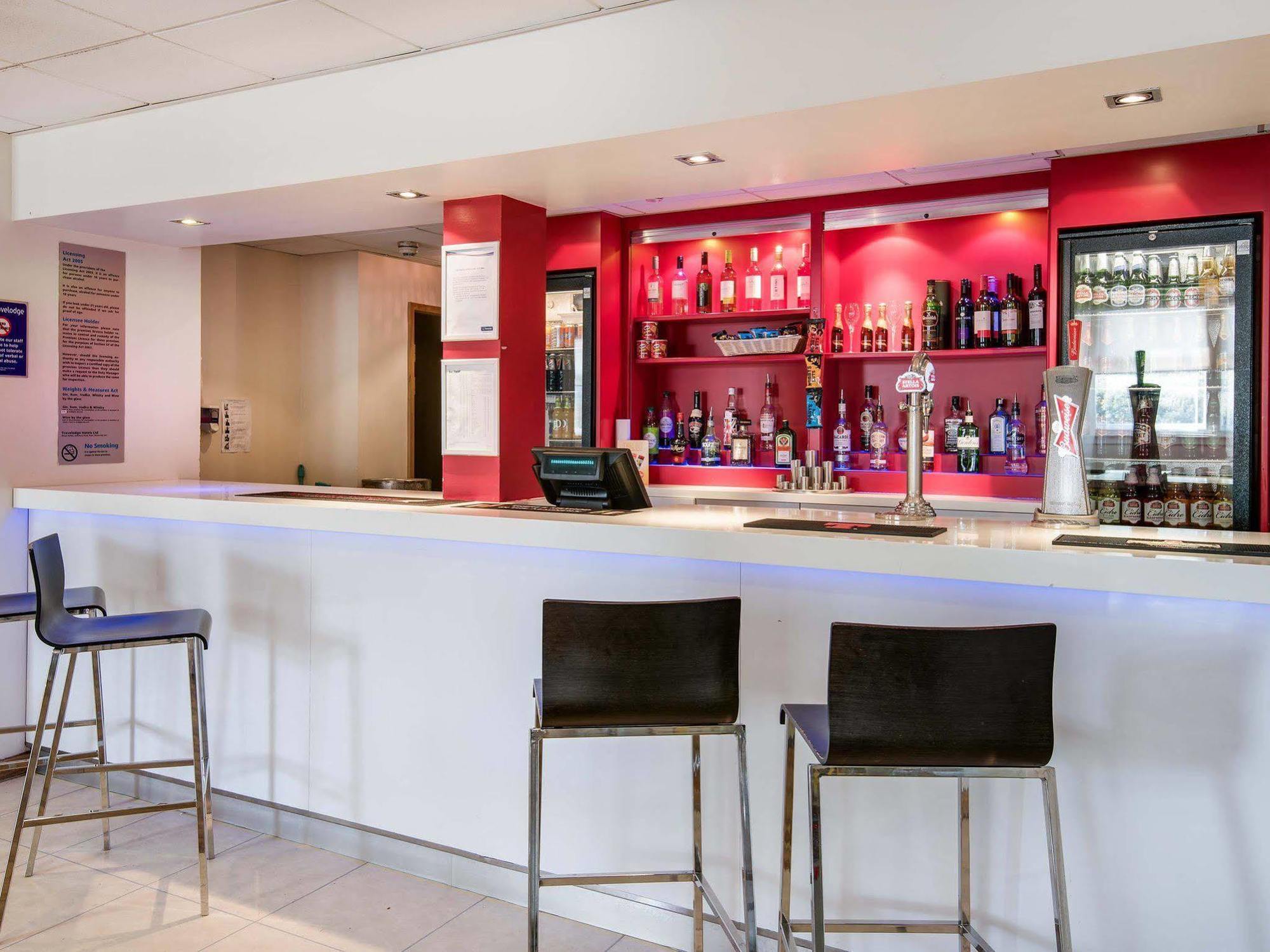 Travelodge Cameron Toll Hotel EDI Exterior photo